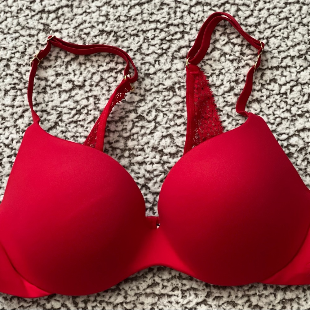VS push up bra. Size 34B.